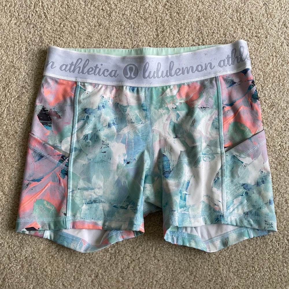 Lululemon 🍋 What the Sport Short, sz 6